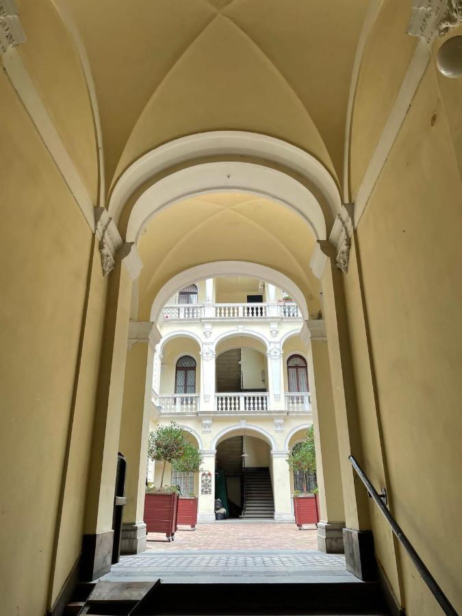 Cosy Gallery Flat In Akacfa St. Budapest Exterior foto